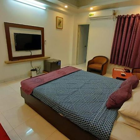 Center Point Apartment Dhaka Exterior foto
